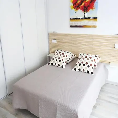 Studio For 2 People エクスレバン